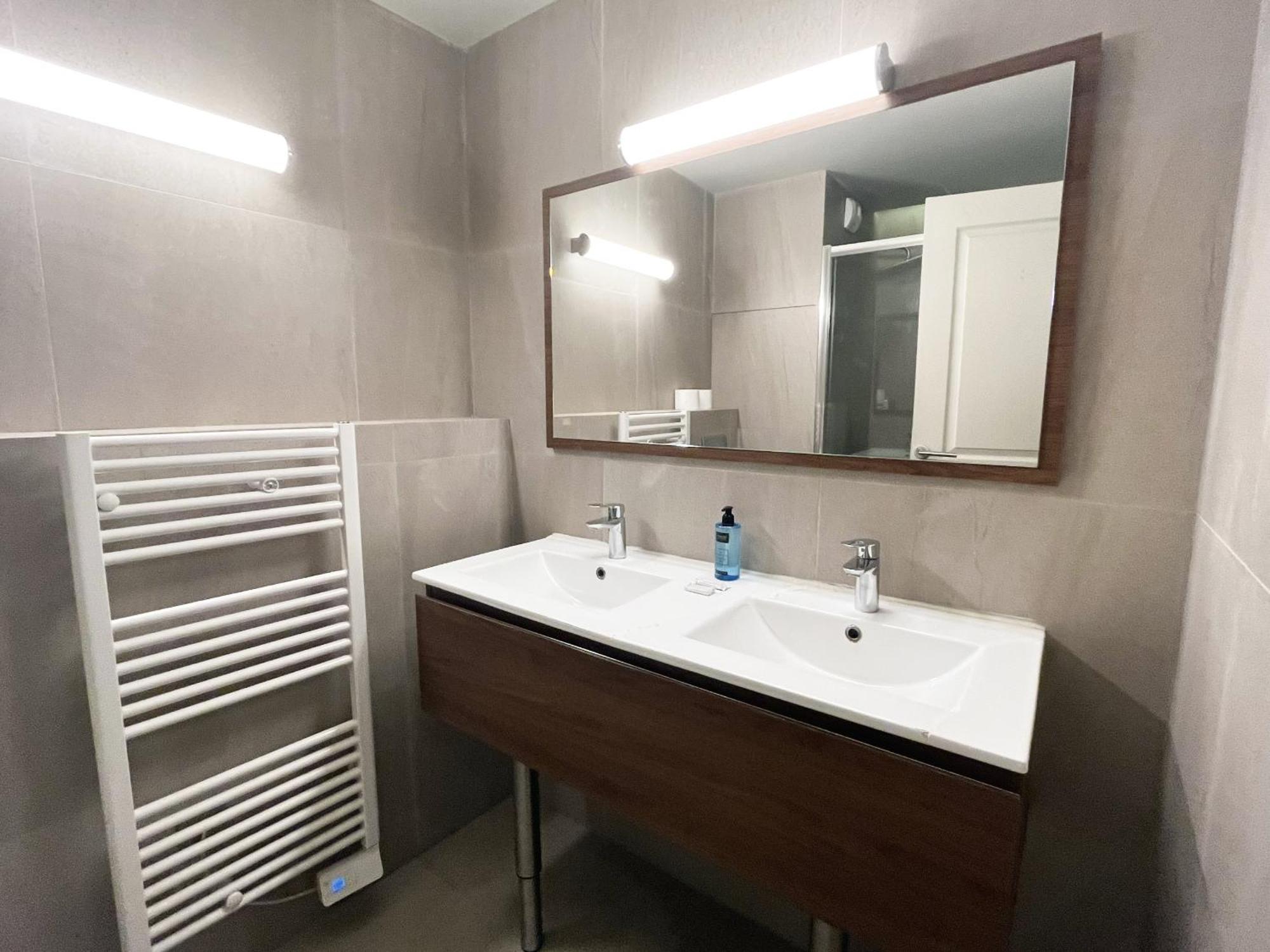 Urban Flat 133 - Ponceau 4 Bedroom Appartamento *